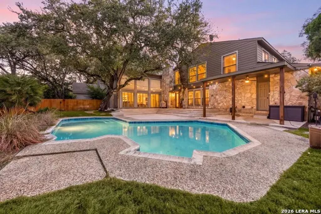 15415 River Bnd, San Antonio