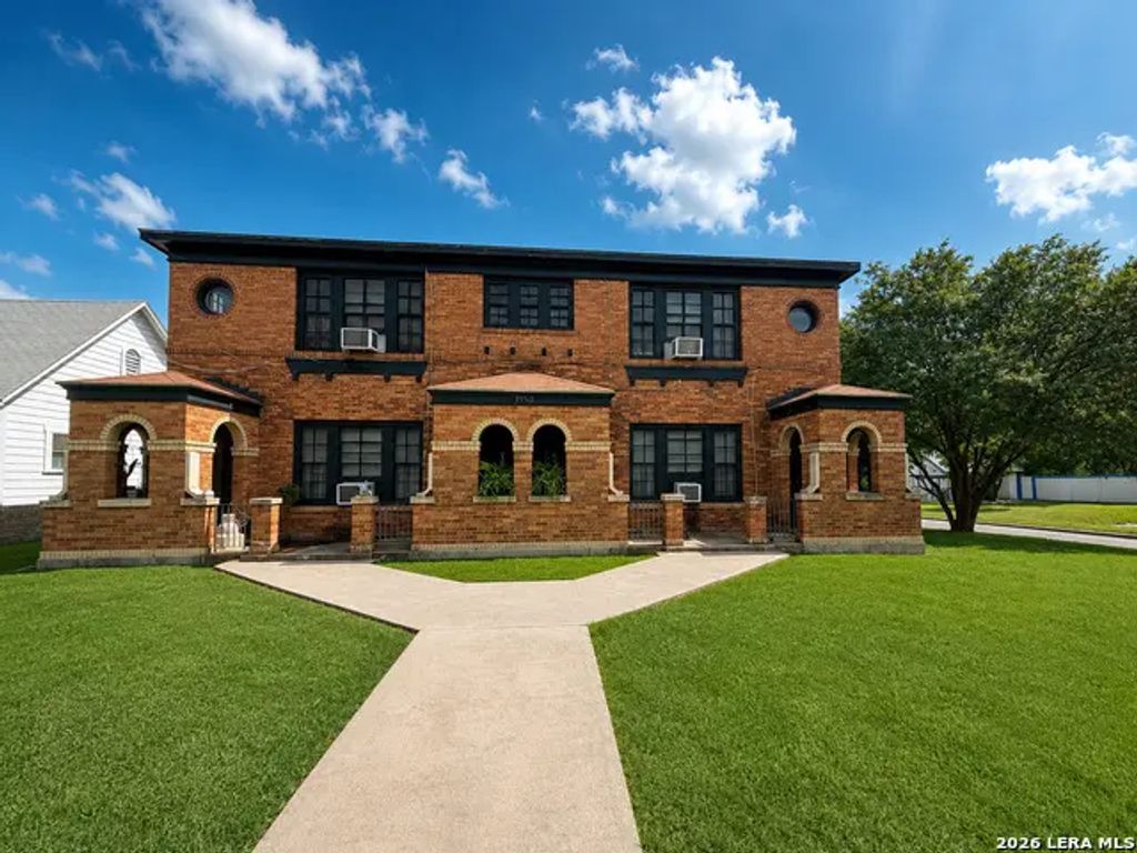 1950 W Huisache Ave 2, San Antonio