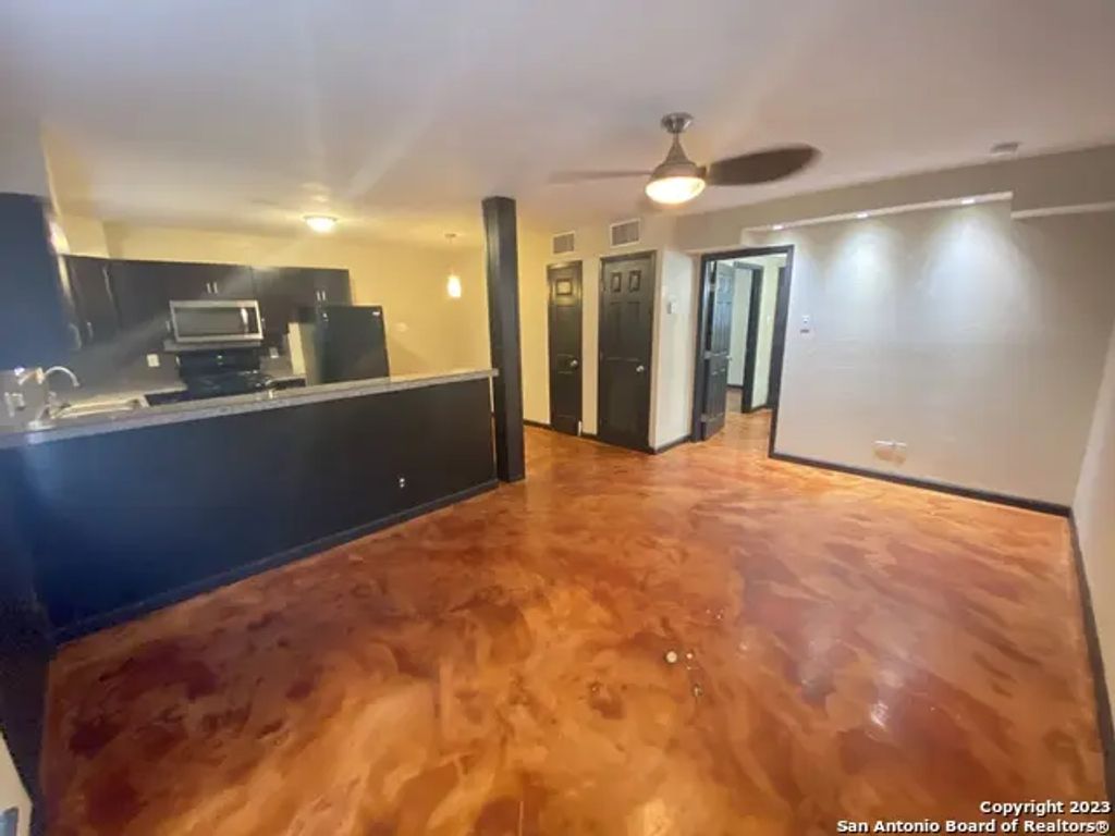211 Natalen Ave 107, San Antonio