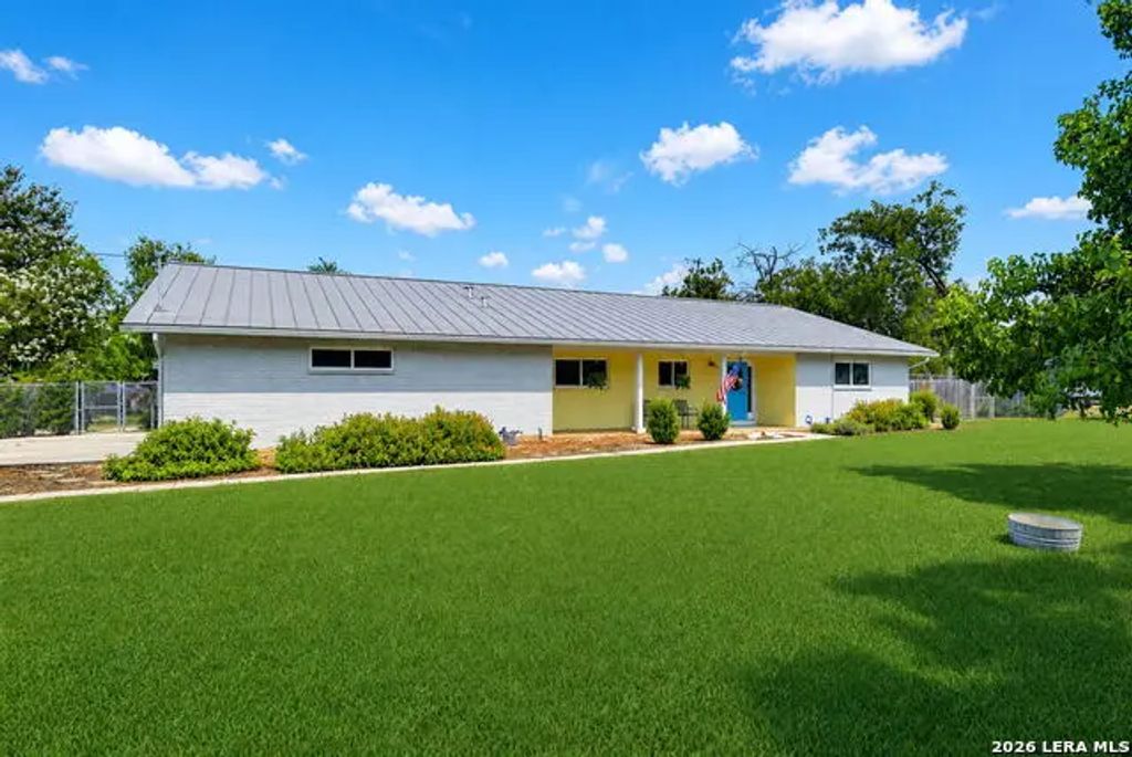6811 Country View Ln, San Antonio