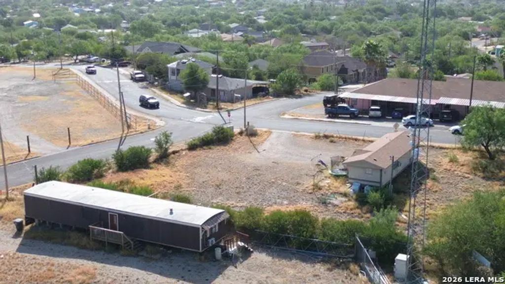 796 Calle Cedro, Eagle Pass