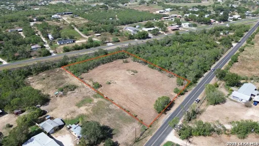 12323 Pearsall Rd, Atascosa