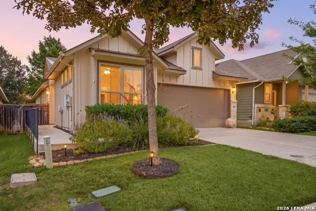 1887 Baron Dr, New Braunfels