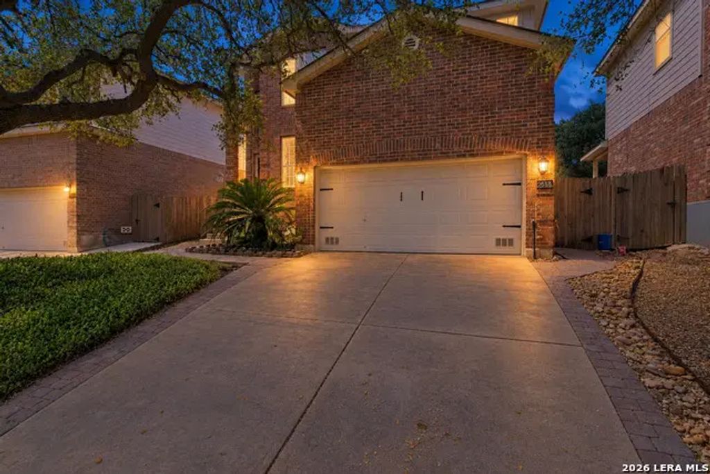 8635 Eagle Peak, Helotes