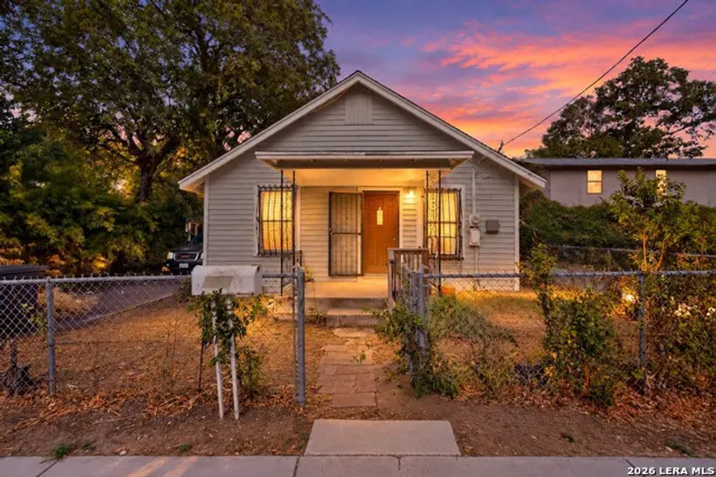 217 Lancaster, San Antonio