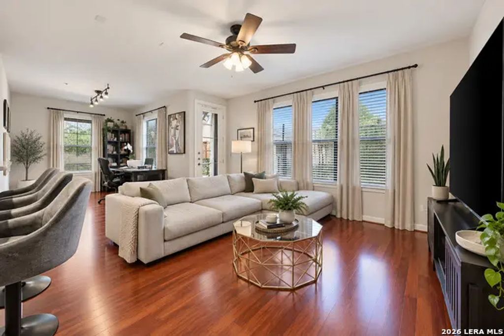 7342 Oak Manor Dr 1102, San Antonio