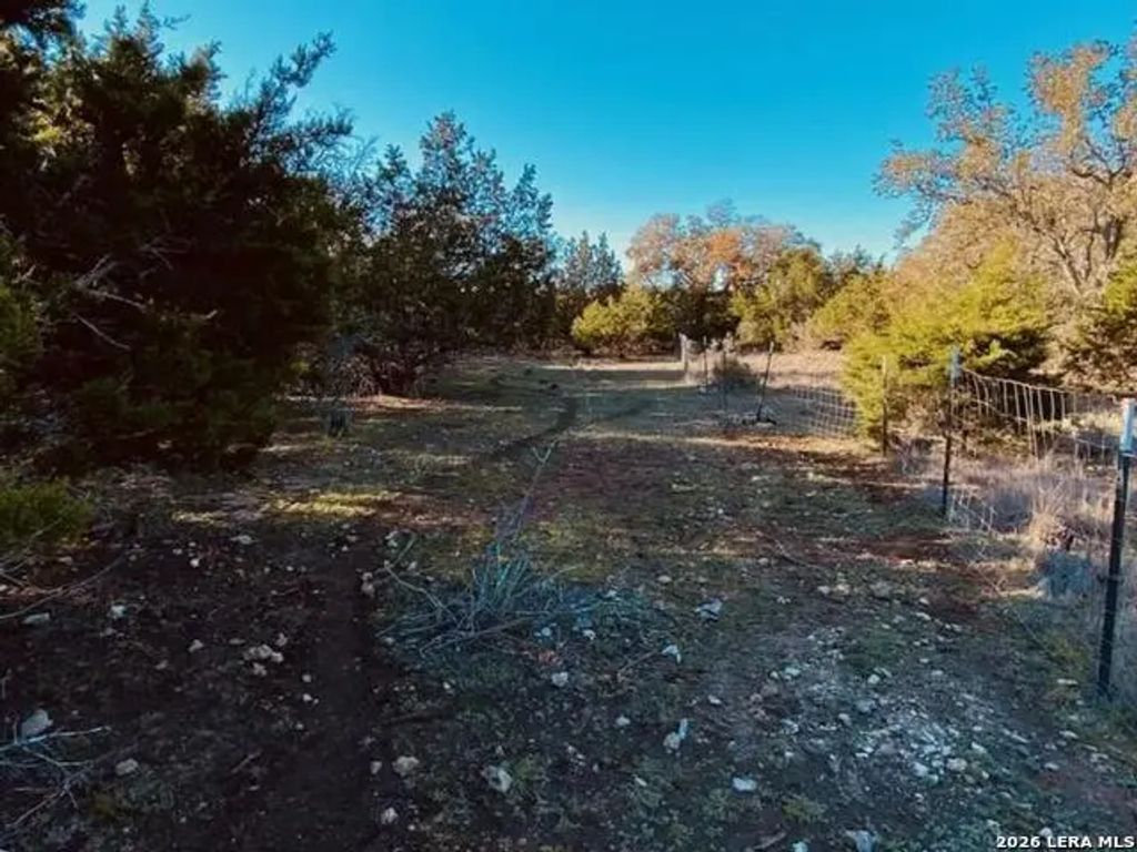 14 Rust Ln, Boerne