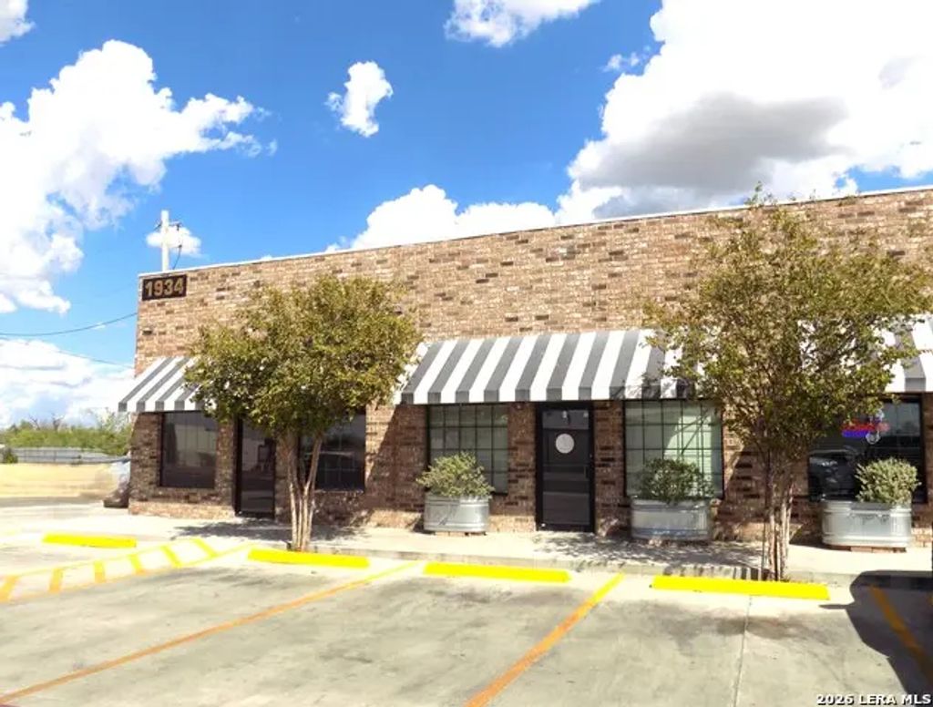 1934 Del Rio Blvd A, Eagle Pass