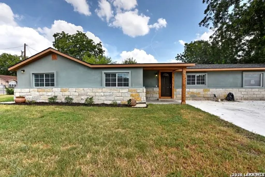 363 W Ansley Blvd, San Antonio