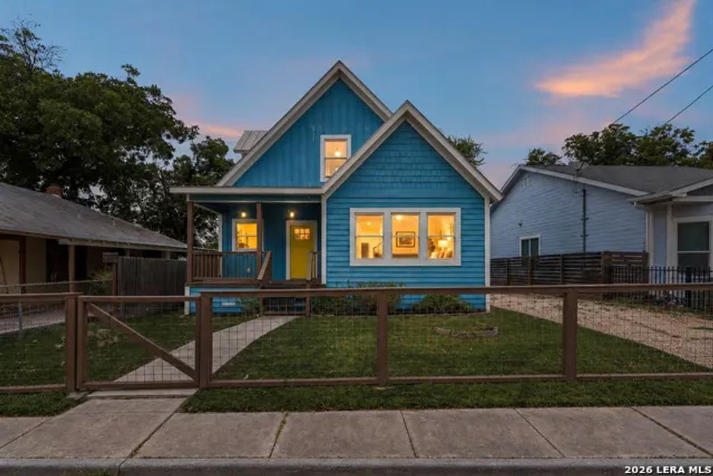 319 Burleson, San Antonio