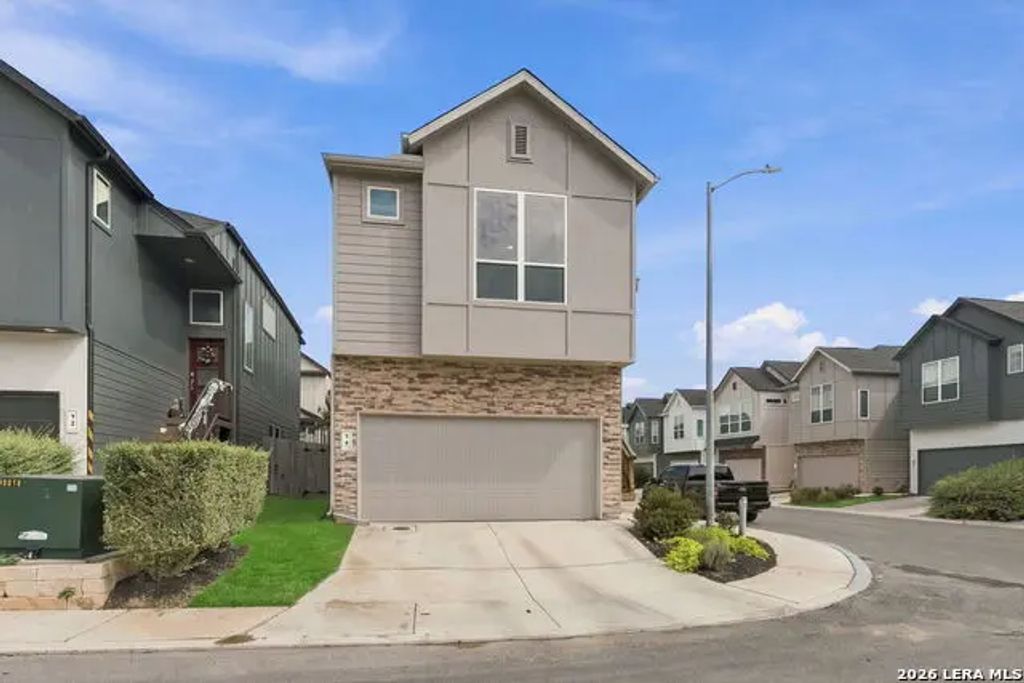 8851 Oakland Rd 74, San Antonio