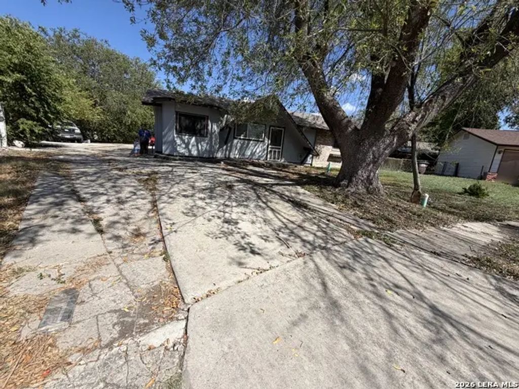 7303 Glen Brk, San Antonio