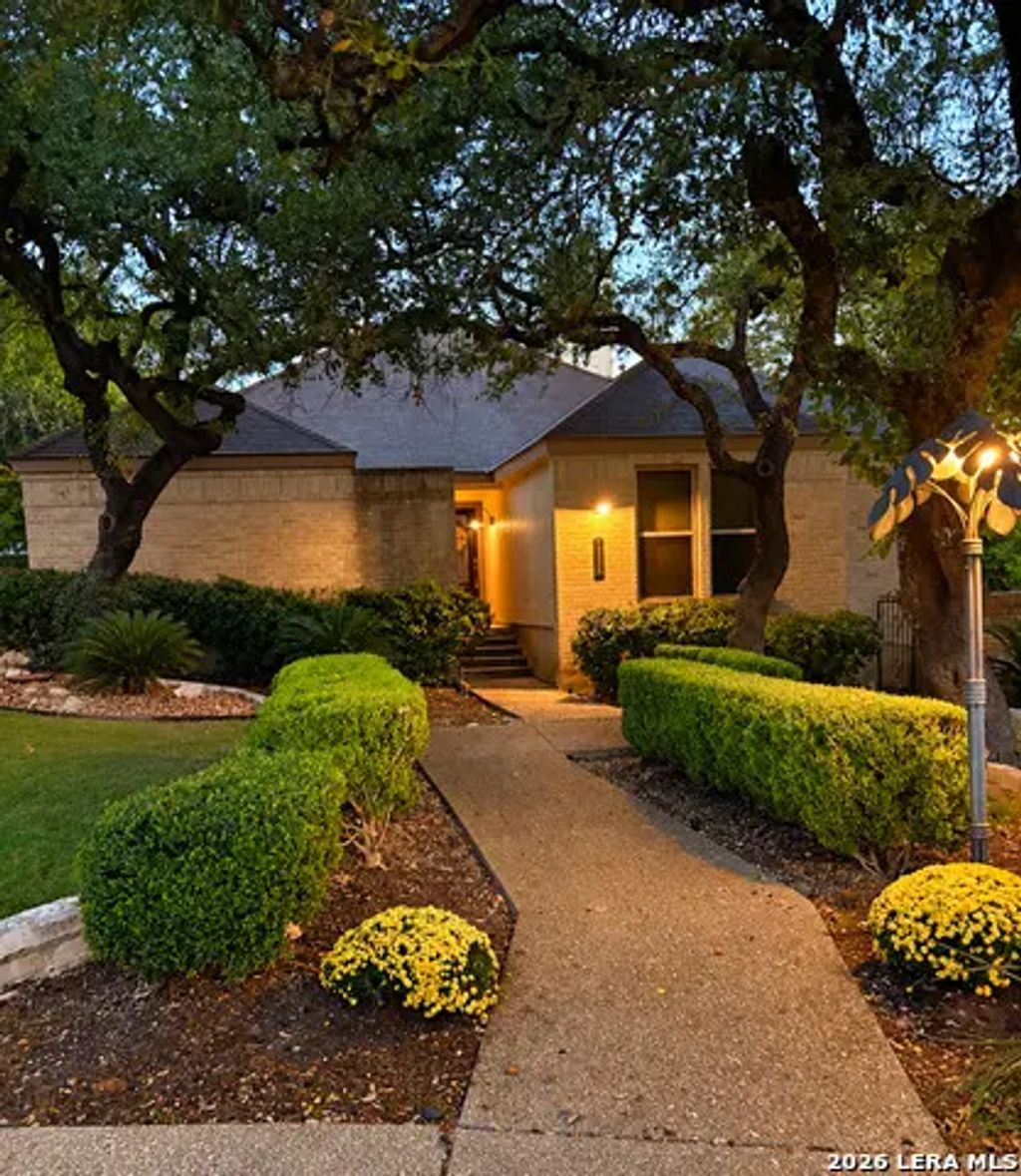 16210 Garden Oaks, San Antonio