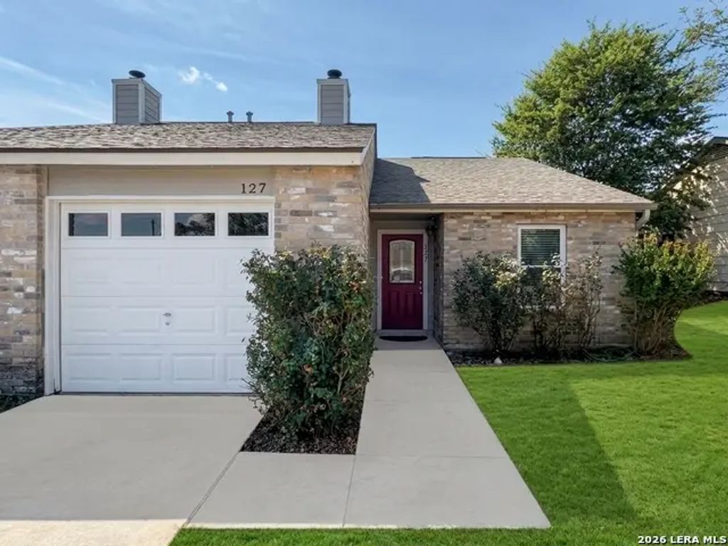 127 Whisper Way, Boerne