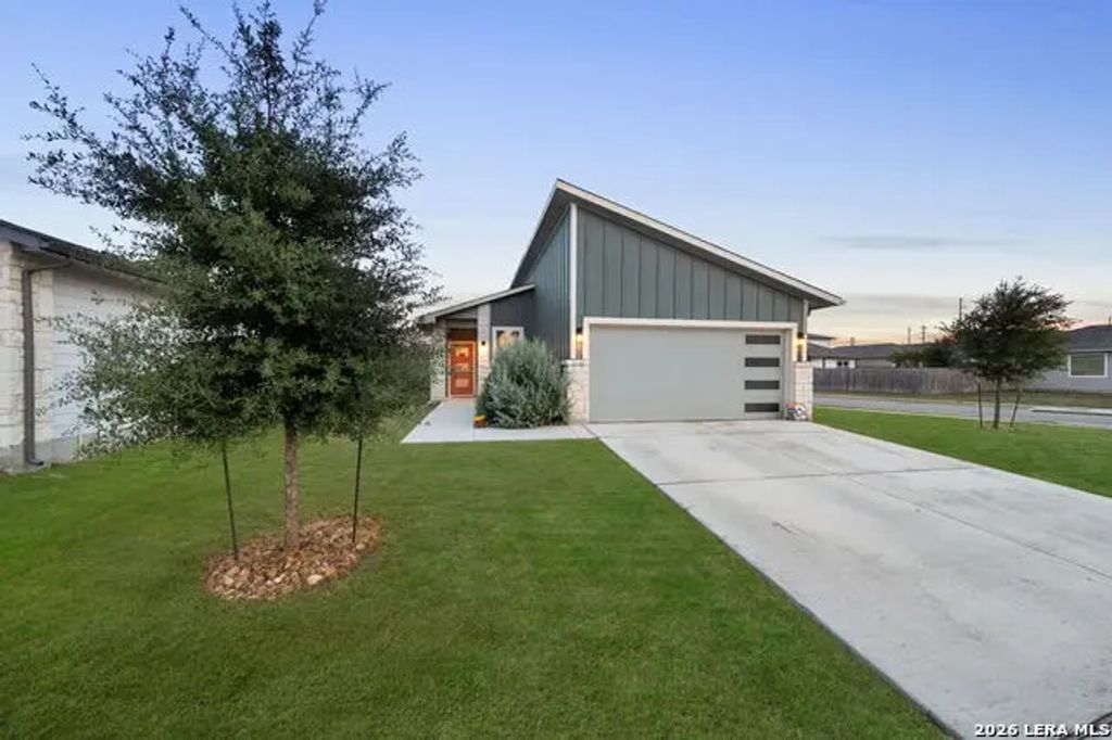 127 New Hampton Way, San Marcos