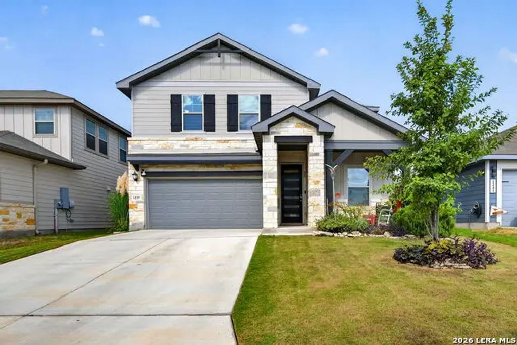 1237 Ella Crossing, New Braunfels