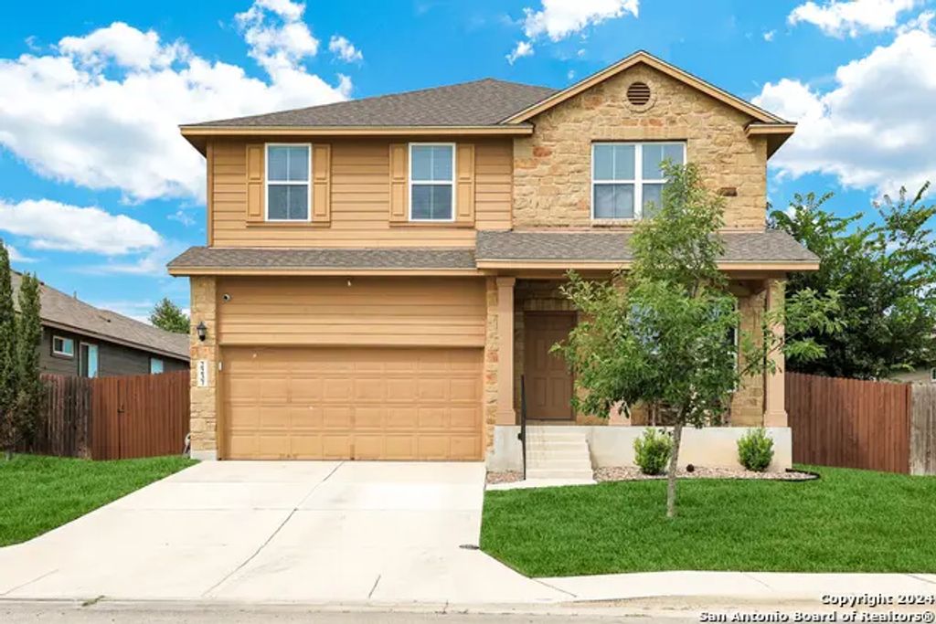 2237 Olive Hill Dr, New Braunfels