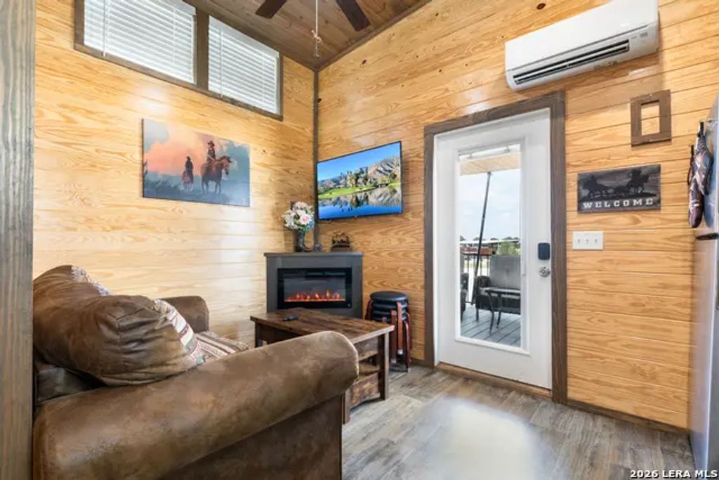 5386 Ranch Road 1376 #140, Fredericksburg