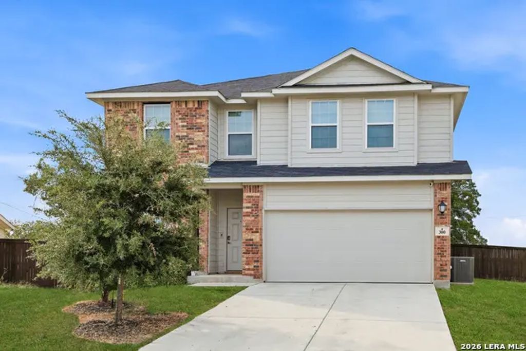 300 Jacks Pl, Seguin