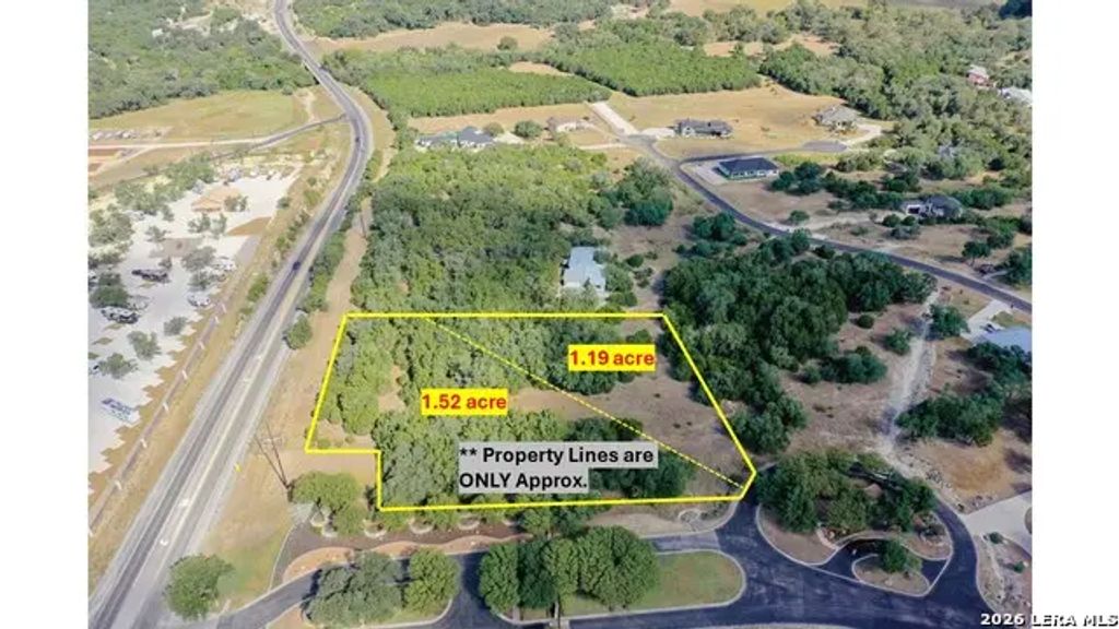1015 & 1011 Las Brisas Dr, Canyon Lake