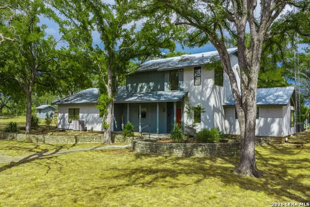 1946 N Ranch Road 1623, Stonewall