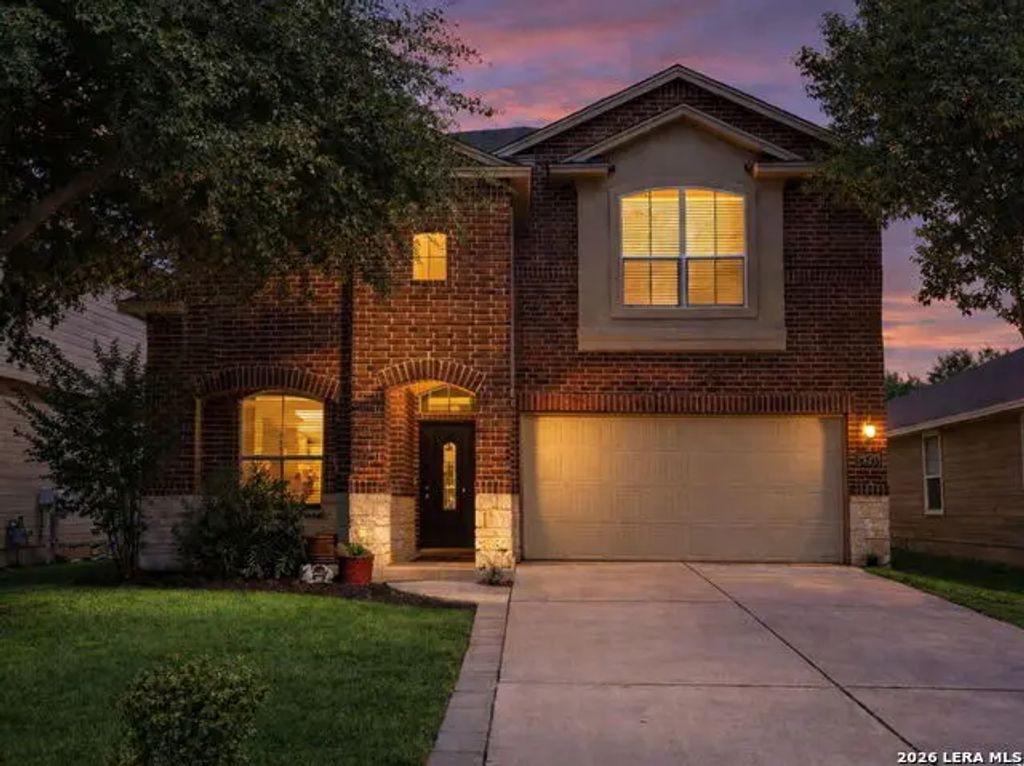 8743 Dove Oak Ln, San Antonio