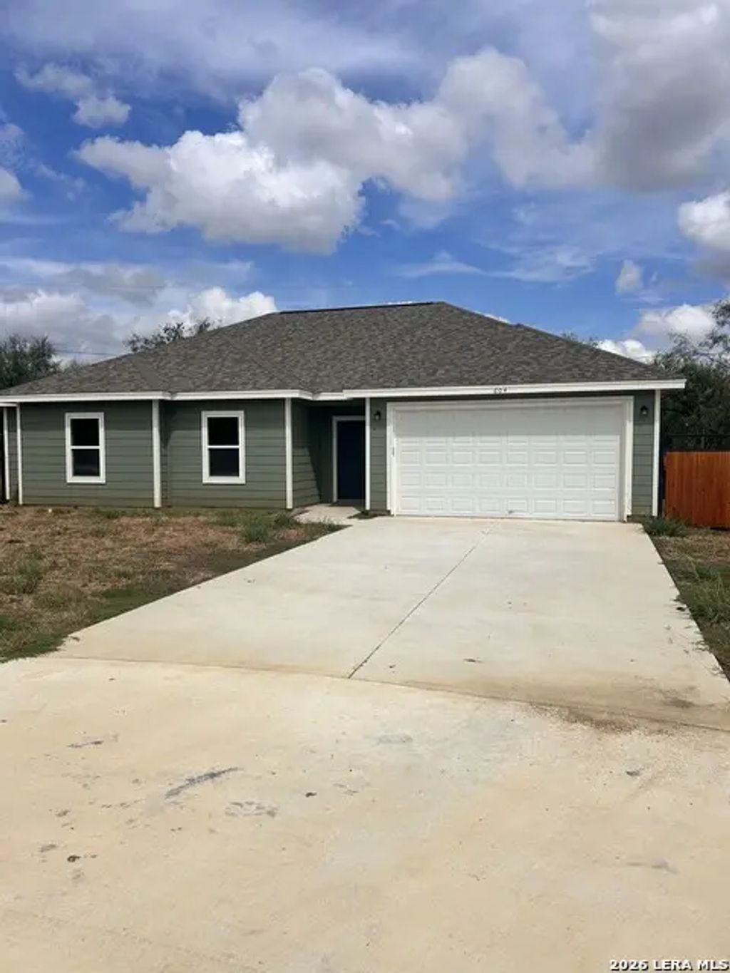 608 Mustang Circle, Nixon