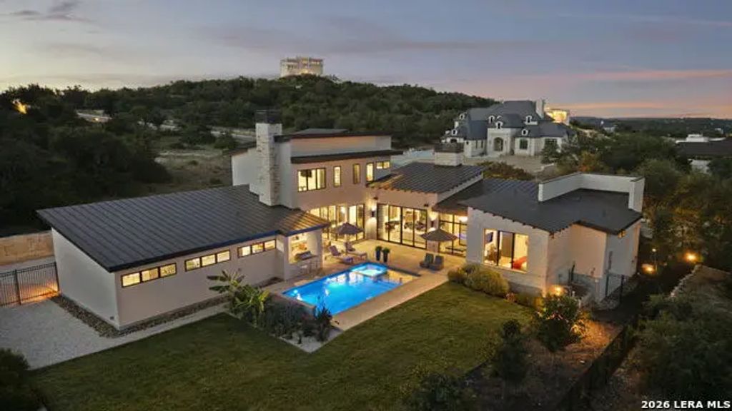 11227 Kendall Cyn, San Antonio