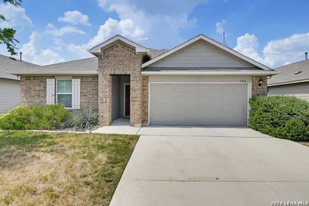 1416 Parkwood, Seguin