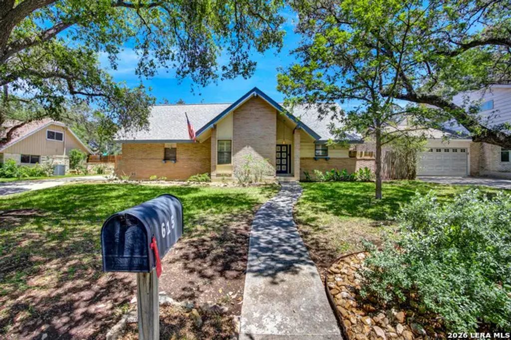 615 Serenade Dr, San Antonio