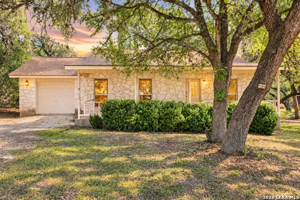 139 Sycamore, Helotes