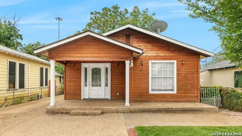 202 E Lubbock, San Antonio
