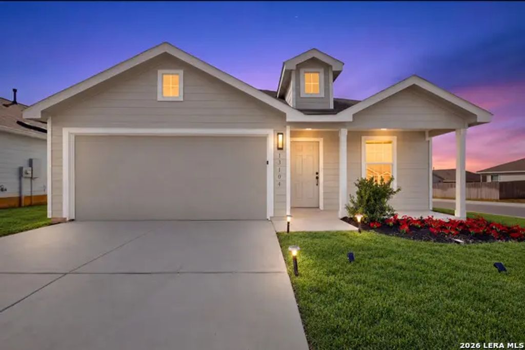 13104 Thyme Way, St Hedwig