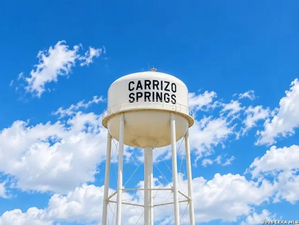 150 Piloncillo Dr, Carrizo Springs