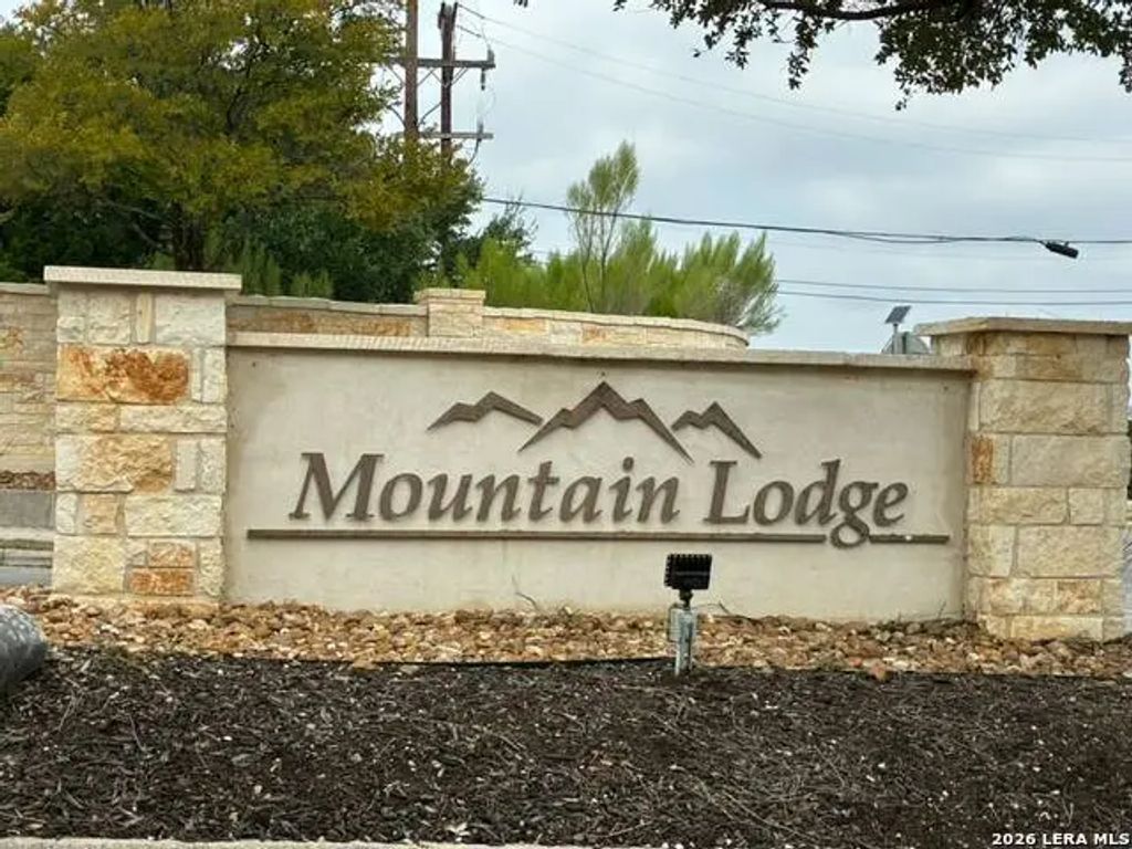 23802 Alpine Rdg, San Antonio