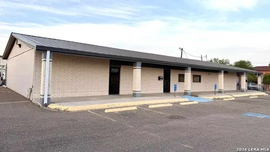 1109 Ferry 1-a, Eagle Pass