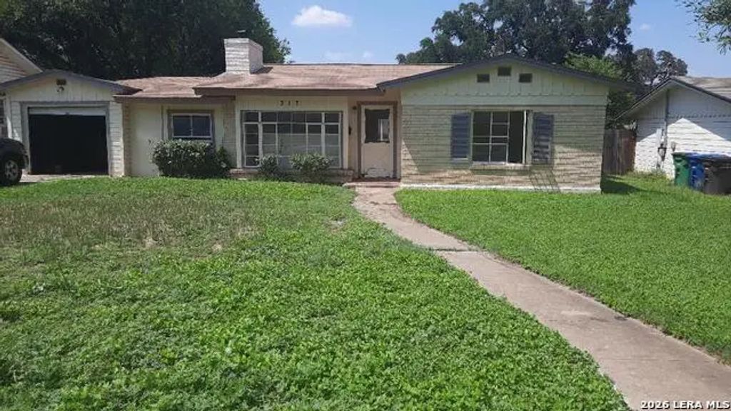 317 Overhill Dr, San Antonio