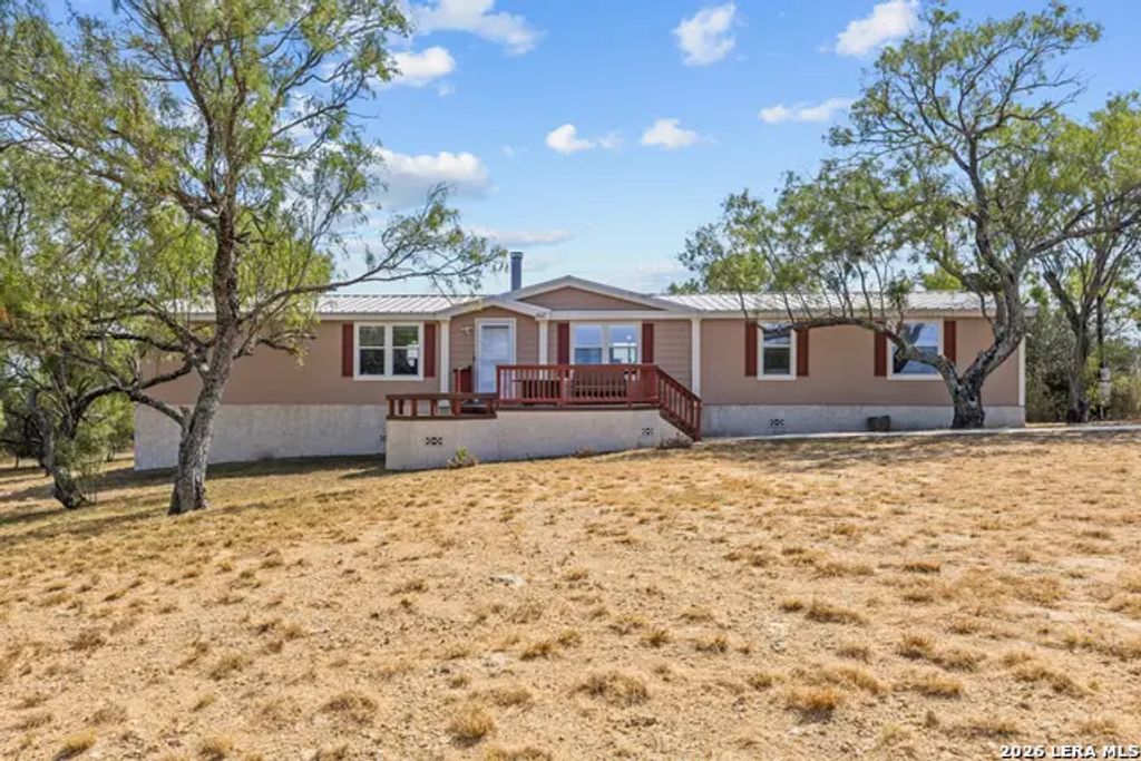 157 County Road 5635, Castroville