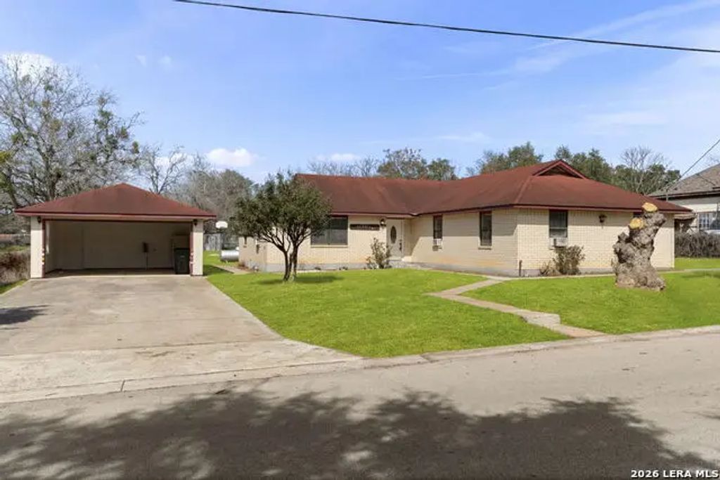 105 East St, Stockdale