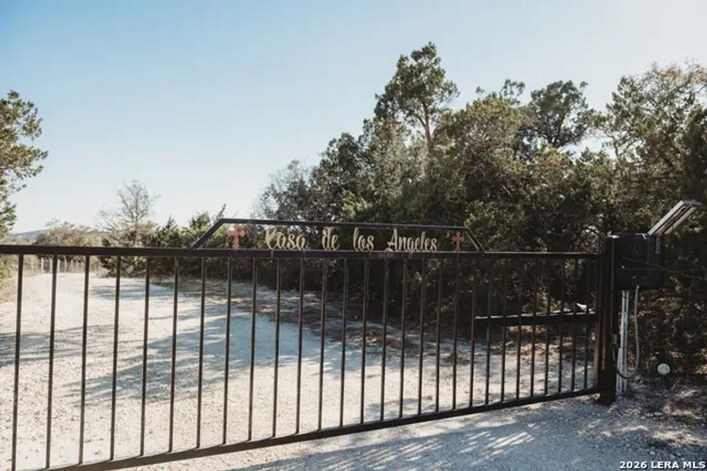 27375 Toutant Beauregard Rd, Boerne