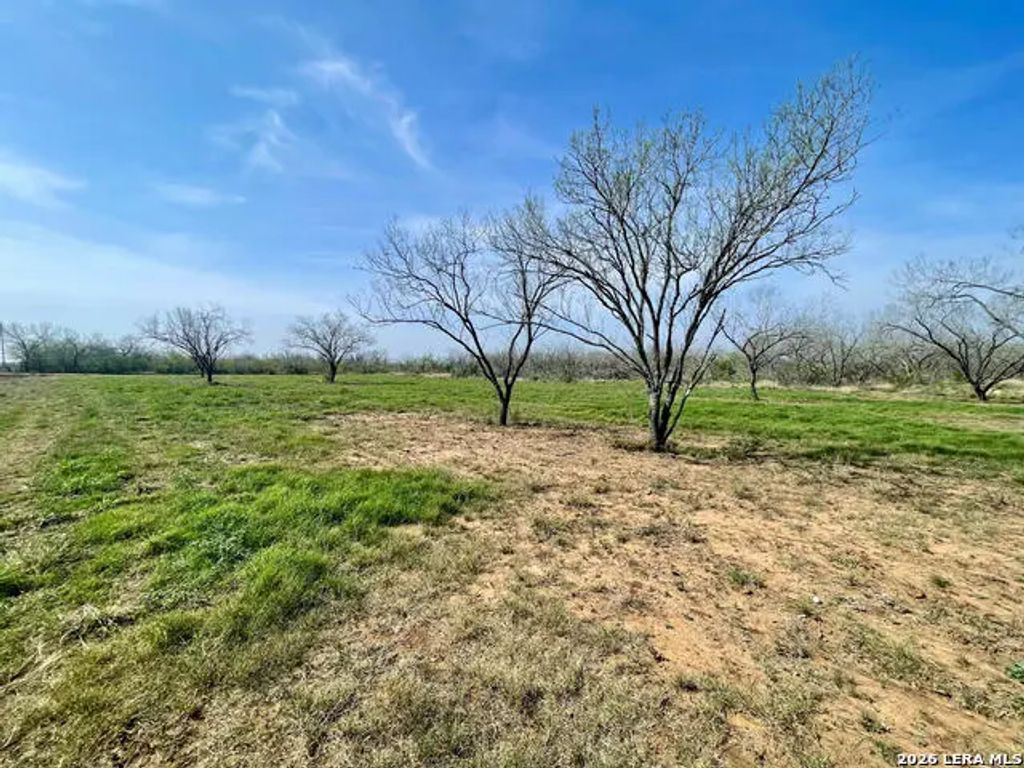 Lot 3 Fm 1332, Jourdanton