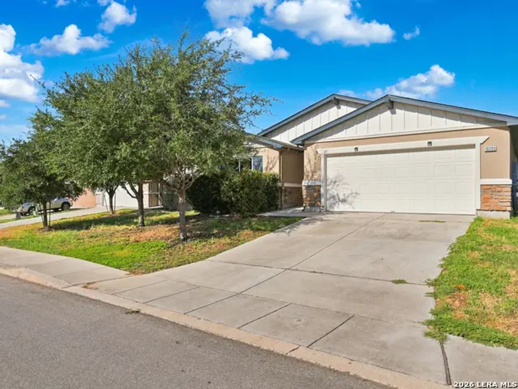 10203 Relic Oaks, San Antonio