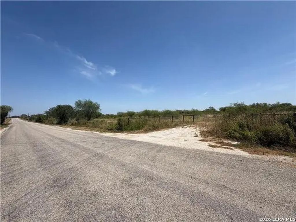 3826 County Road 189, Karnes