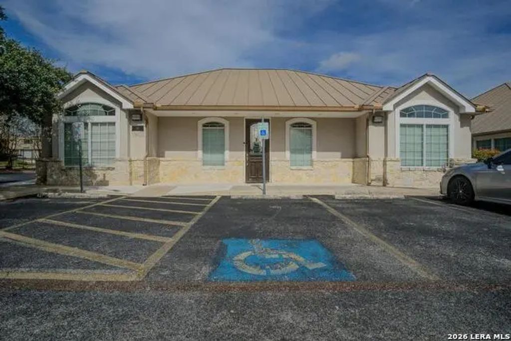 4230 Gardendale St 101, San Antonio