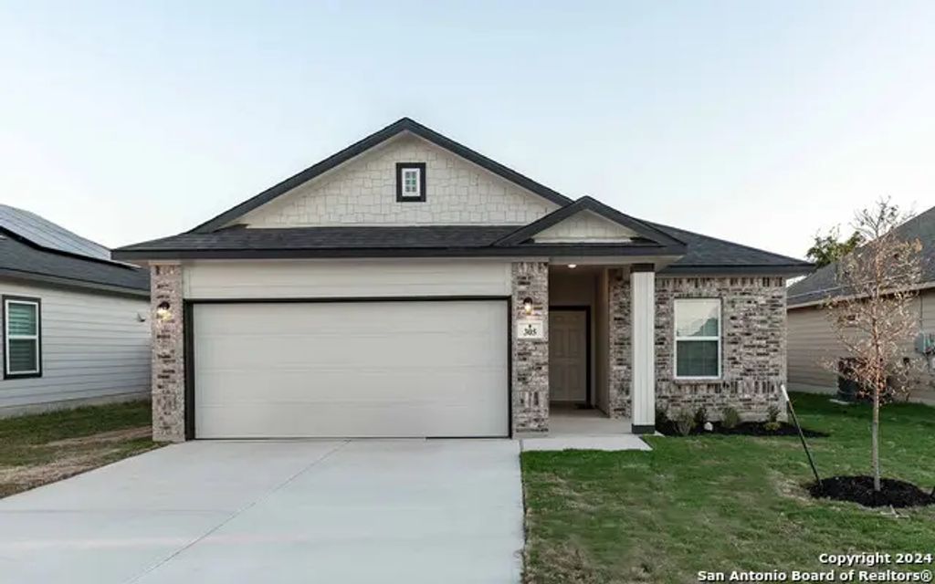 305 Jean St, Seguin