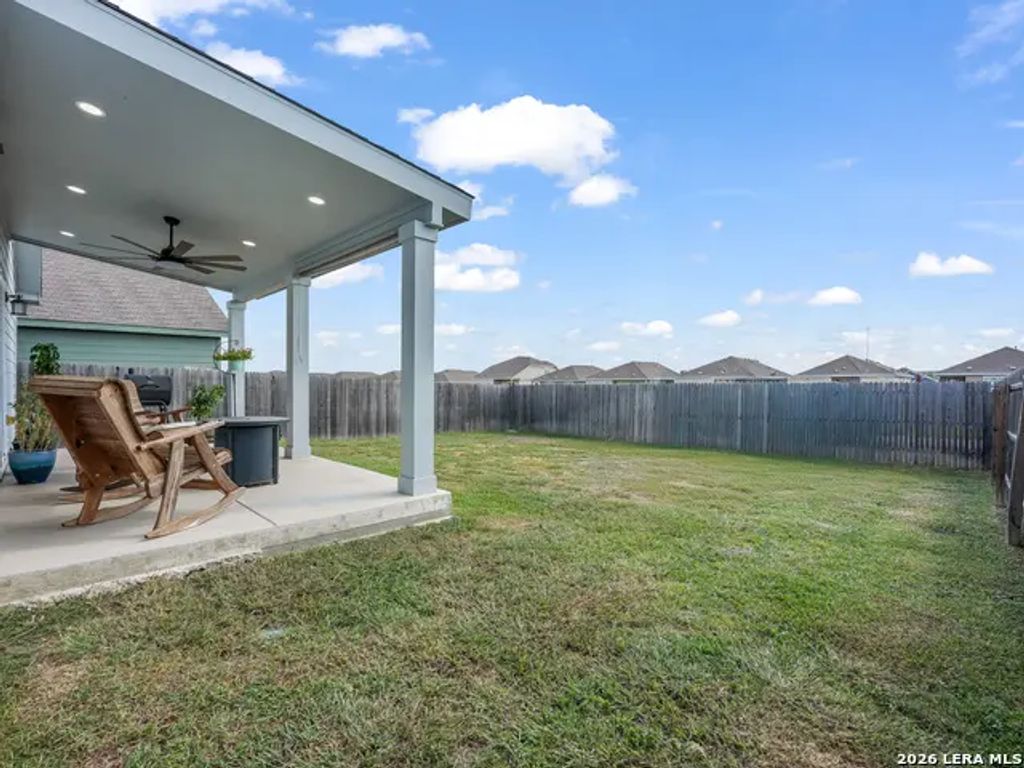 2828 Rosefinch, New Braunfels