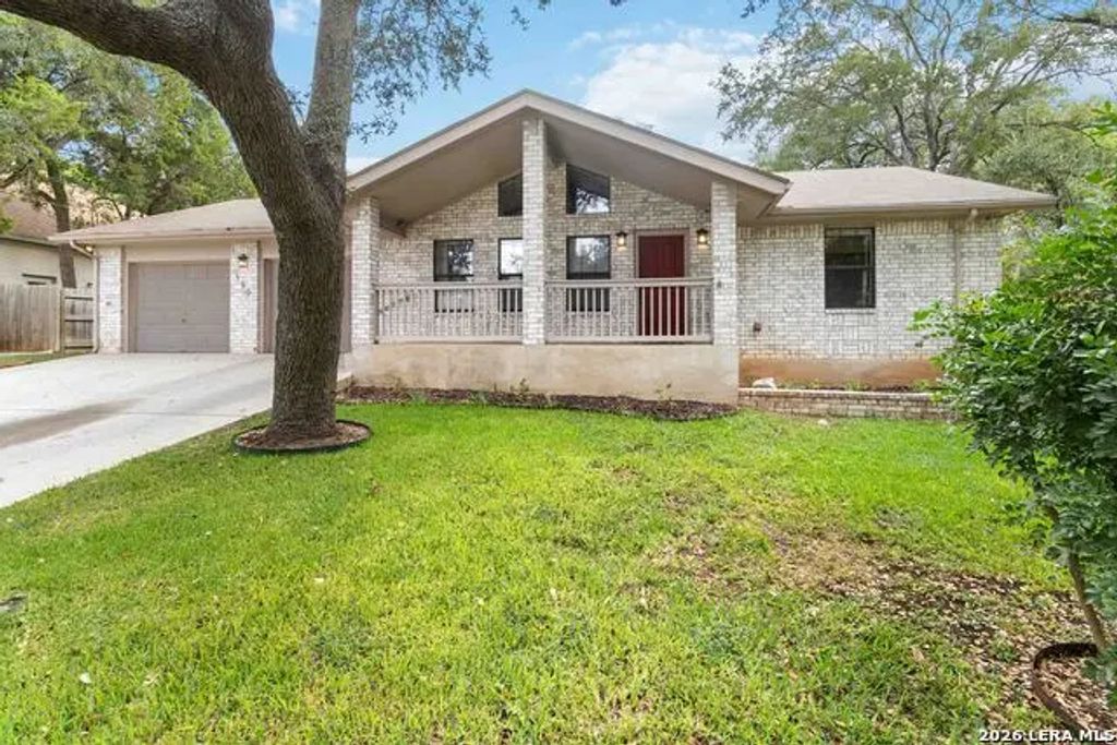 850 Mission Hills Dr, New Braunfels