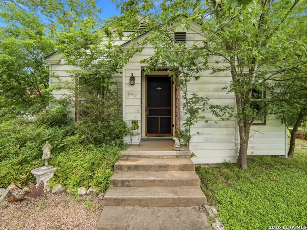 334 Surber St, Kerrville