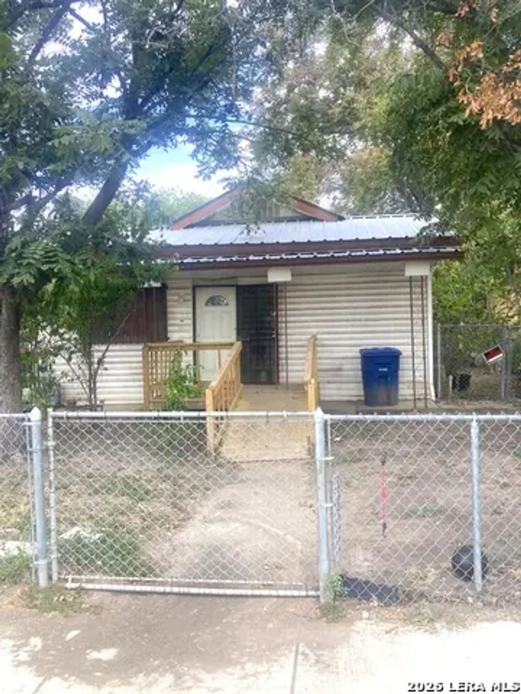 651 Barrett Pl, San Antonio