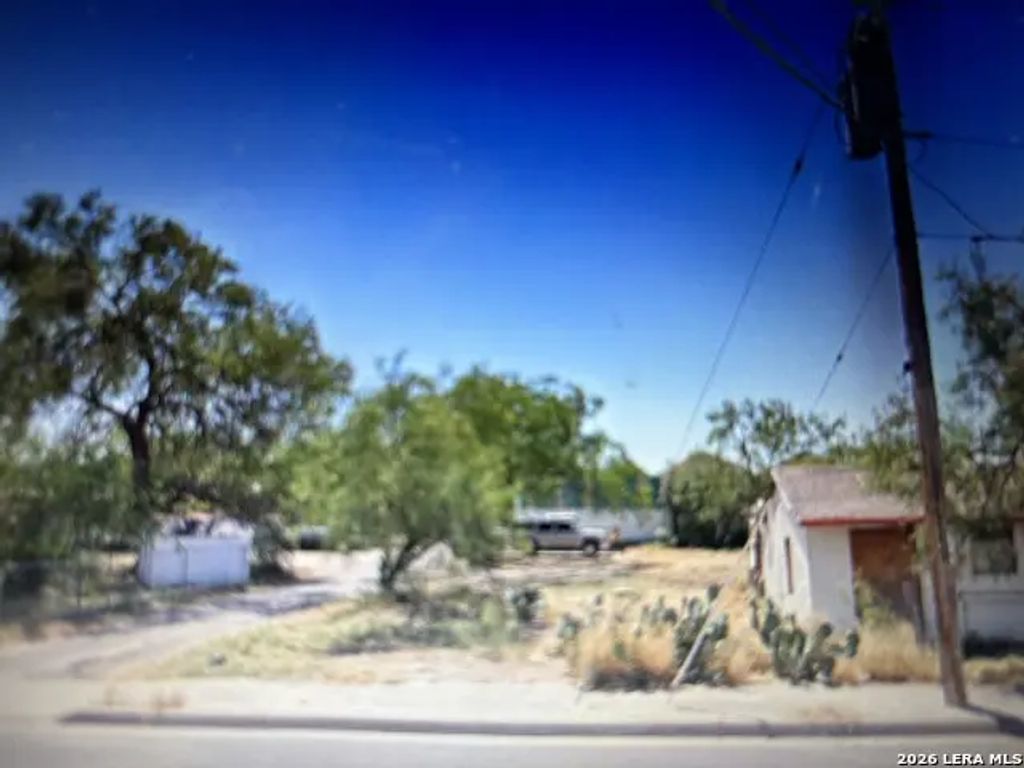 1474 El Indio Hwy, Eagle Pass